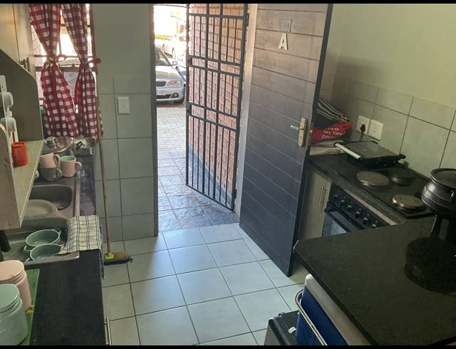 2 BEDROOM APARTMENT FOR SALE IN HEUWELOORD